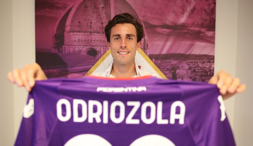 OFICIAL: Madrid e Fiorentina fecham empréstimo de Odriozola.ACFFiorentina