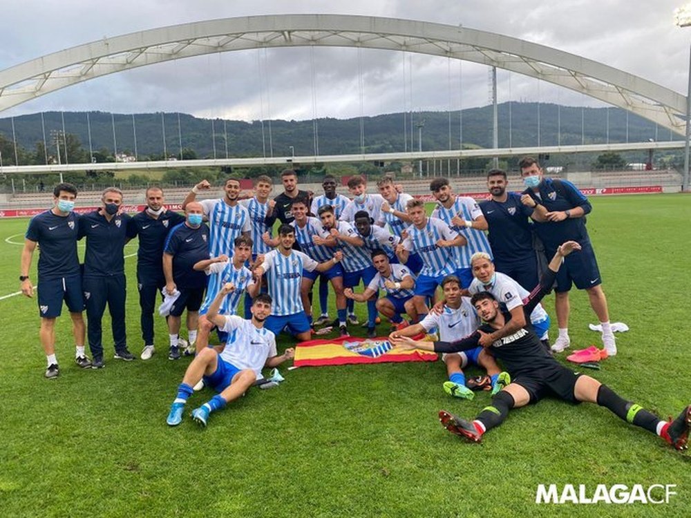El Málaga cumple en Lezama y sigue soñando con la Copa de Campeones. MálagaCF