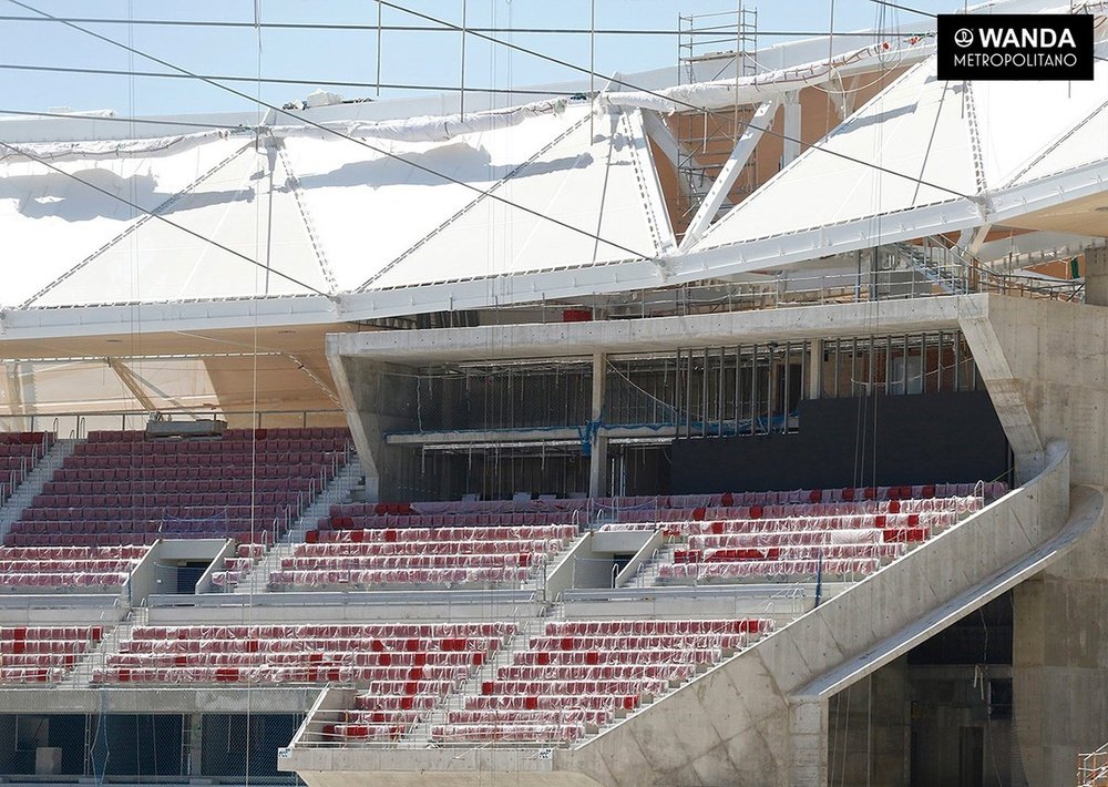 El Wanda Metropolitano ya tiene los asientos rojos colocados. Metropolitano