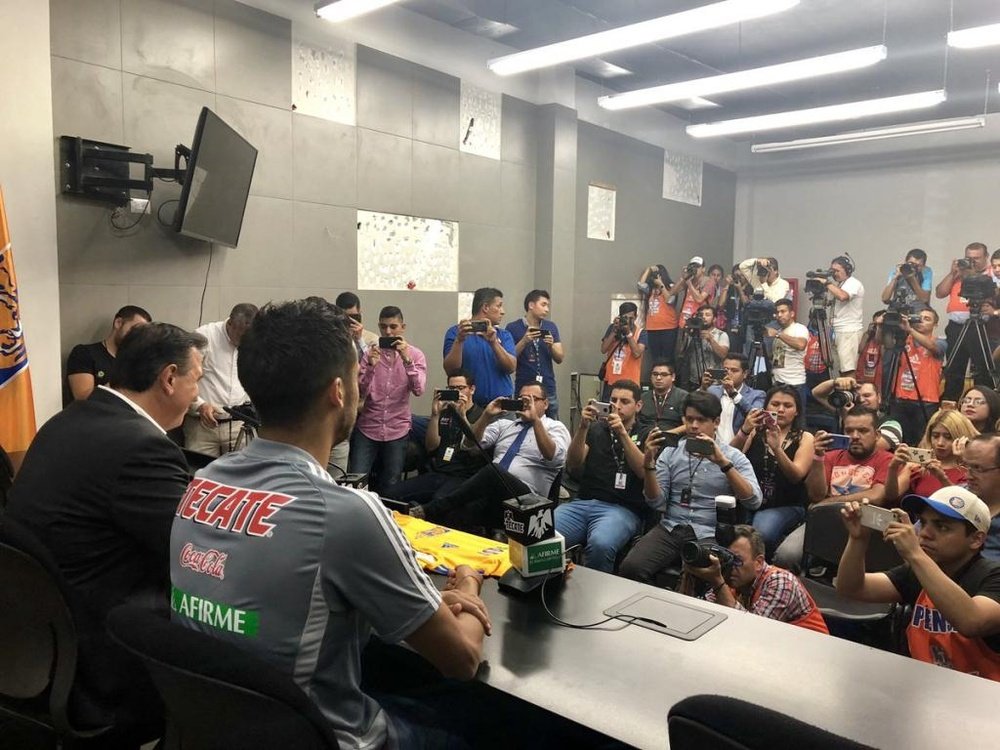 Diego Reyes rehusó vestir la camiseta de Chivas. TigresUANL