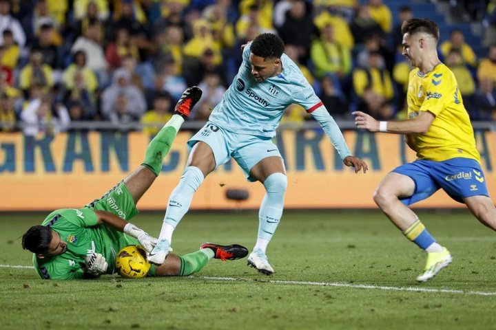 O Manchester City tentou 'roubar' Vitor Roque do Barcelona