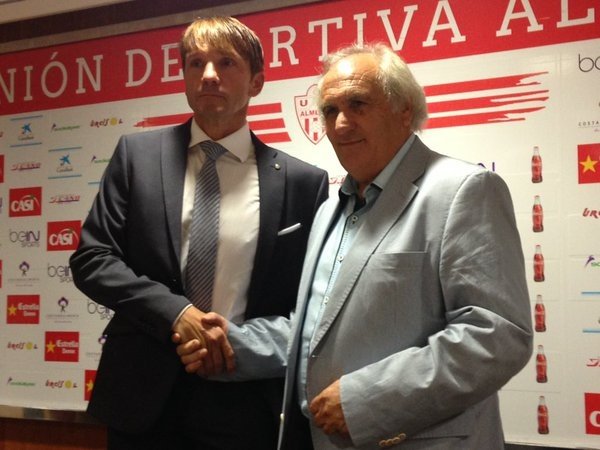 El nuevo entrenador de la UD Almería, Joan Carrillo. UDAlmería