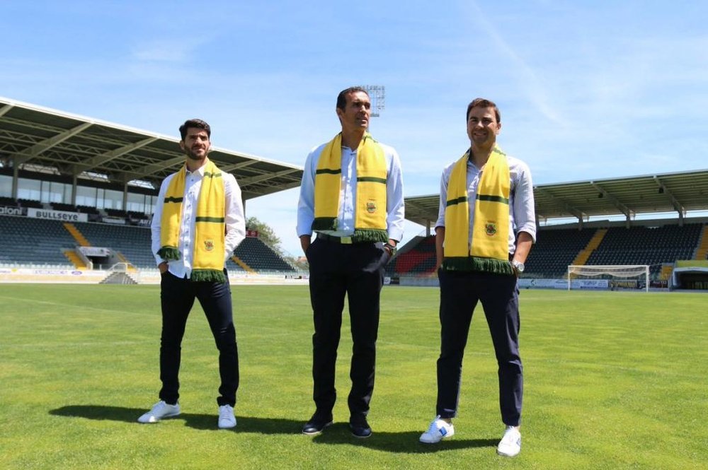 Filipe Rocha, primer técnico destituido en Portugal. PaçosFerreira