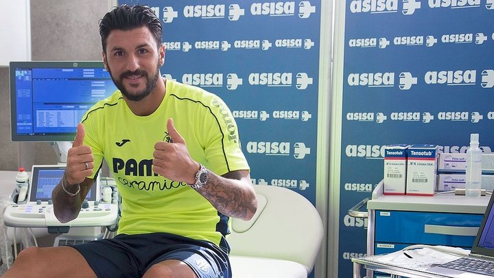 OFFICIAL: Soriano joins Villarreal on five-year deal