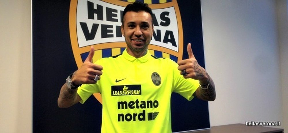 El nuevo jugador del Hellas de Verona, el brasileño Matuzalem. HellasVerona