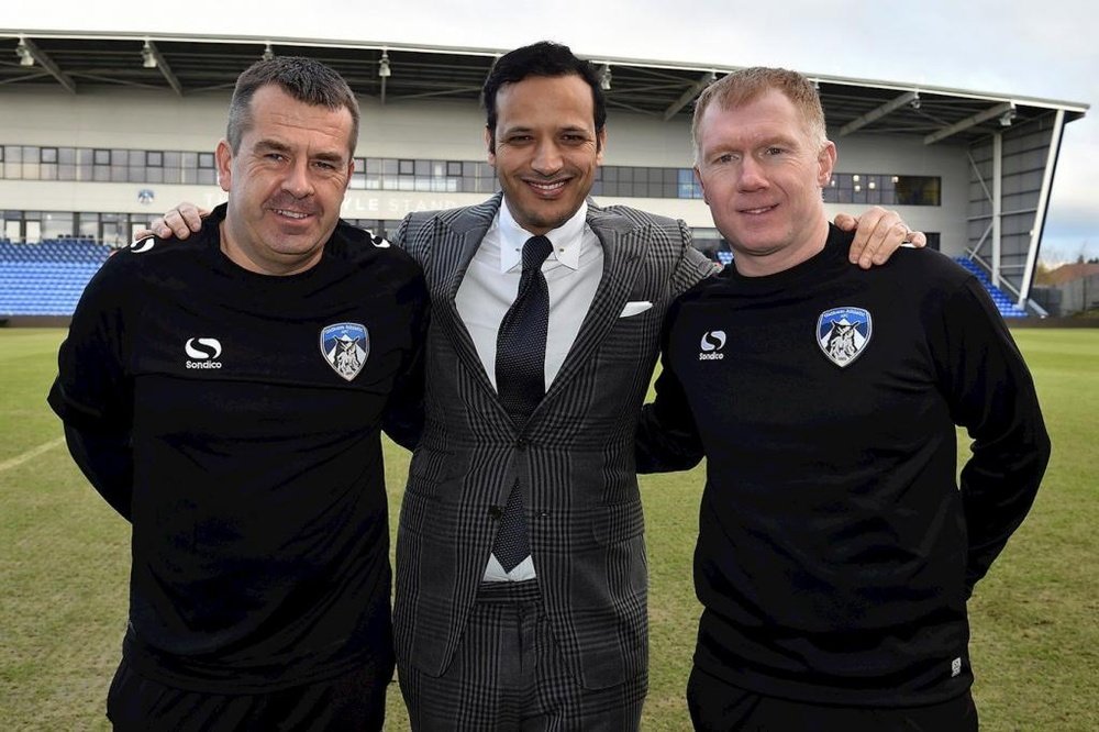 Scholes at the start of his reign with chairman Abdallah Lemsagam. OldhamAthletic
