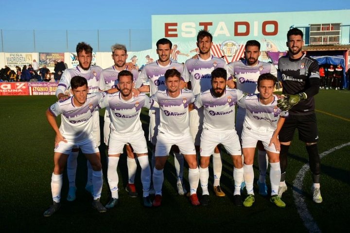 El Jaén sigue en la brecha tras ganar al Atlético Porcuna