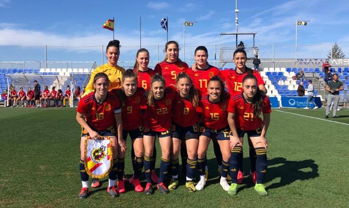 España cierra el triangular con un contundente 7-0 a Bélgica