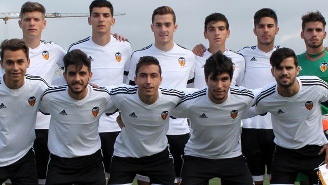 El once titular del Valencia Sub 19 que se enfrentó al Gent en la Youth League. UEFA