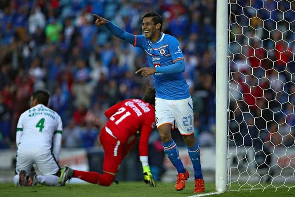 El paraguayo Benítez y colombiano Ramírez anotan en triunfo del Cruz Azul. ESPN