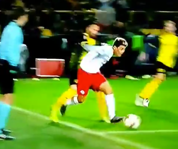 The controversial penalty that contributed to Dortmund's defeat