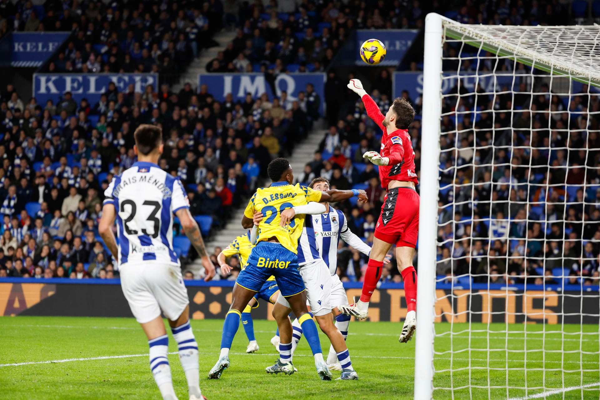 La Real Sociedad no pasó del empate ante Las Palmas. EFE/JavierEtxezarreta