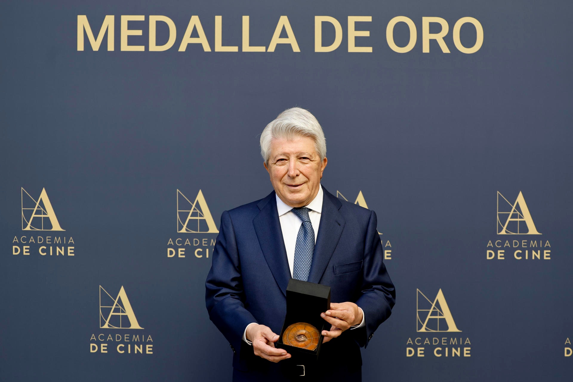 Enrique Cerezo zanjó cualquier mínimo rumor acerca de la marcha de Julián. EFE