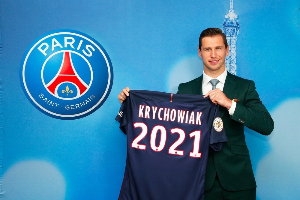 Krychowiak lors de sa présentation à Paris. PSGOfficiel