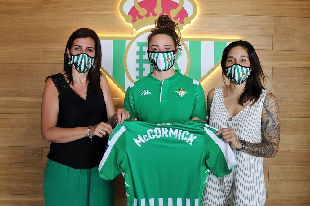 El Betis anunció a McCormick. Twitter/RealBetisFem