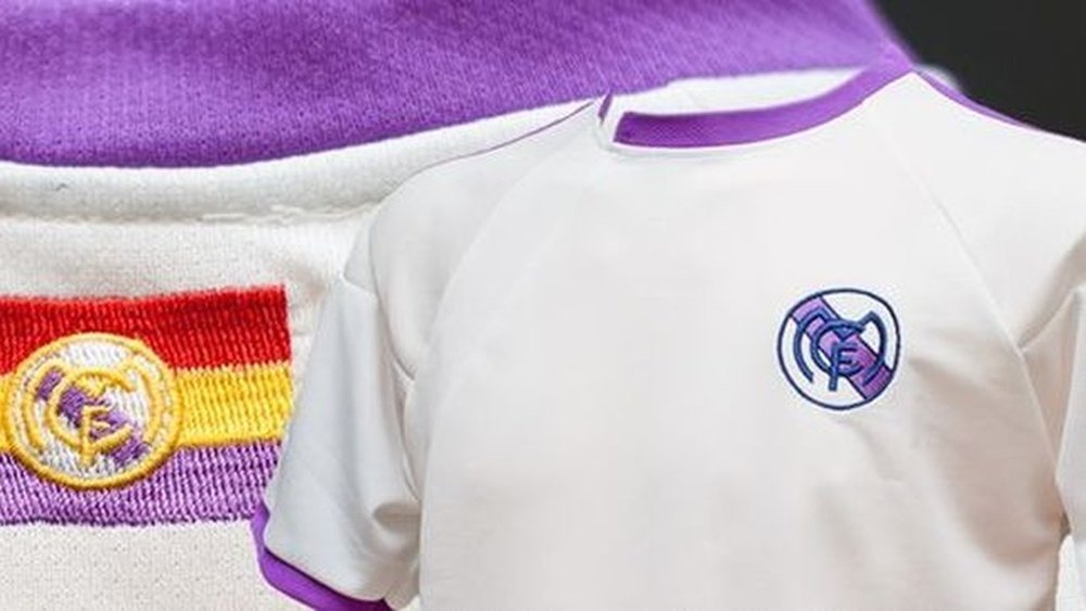 Así es la camiseta del equipo ficticio Madrid Club de Fútbol. PedroÁgueda