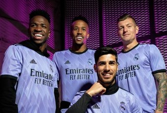 Violet et noir : voici le deuxième maillot du Real Madrid pour la saison 2022-2023 ! real madrid