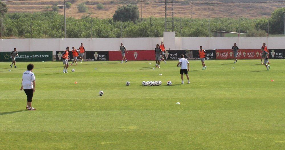 El Real Murcia suele prepararse para la temporada en Cobatillas. GolDelMurcia