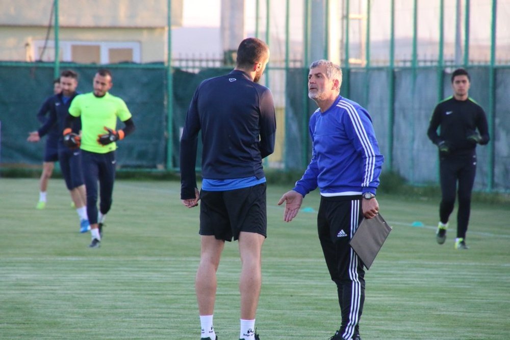 El Sanliurfaspor ha contratado a Erhan Altin como nuevo entrenador. Sanliurfaspor