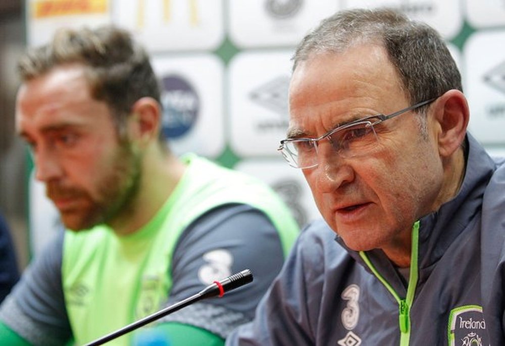 O'Neill lamentó la ausencia de Coleman. UEFA