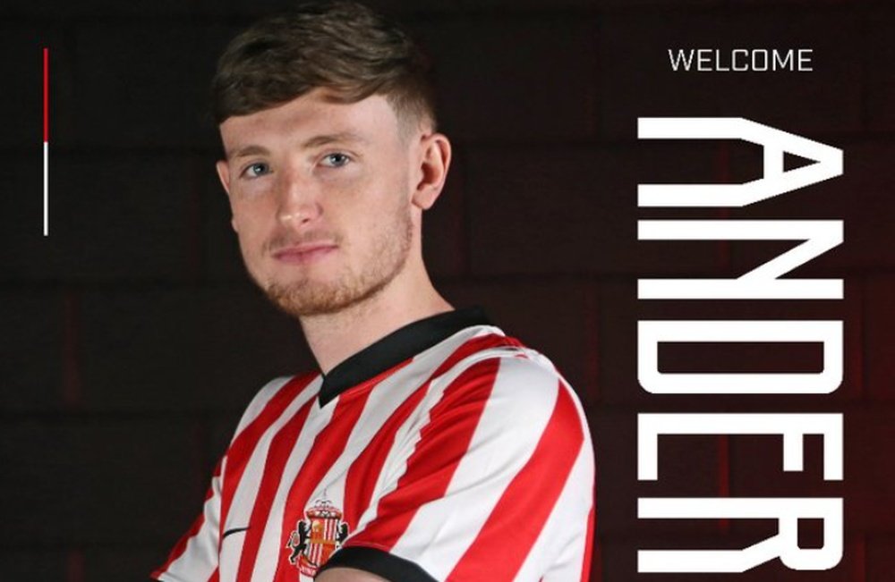 Joe Anderson se convirtió en nuevo jugador del Sunderland. SunderlandAFC