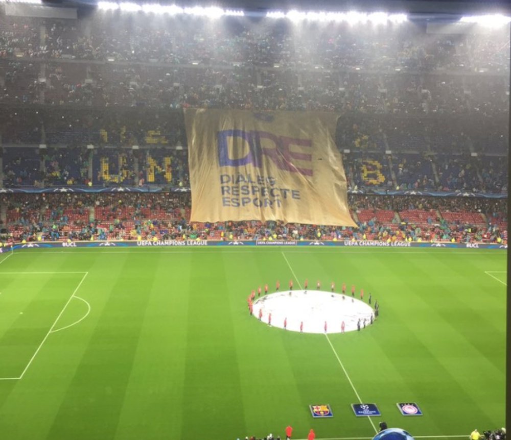 Barcelona fans with the near 50-metre banner. Twitter