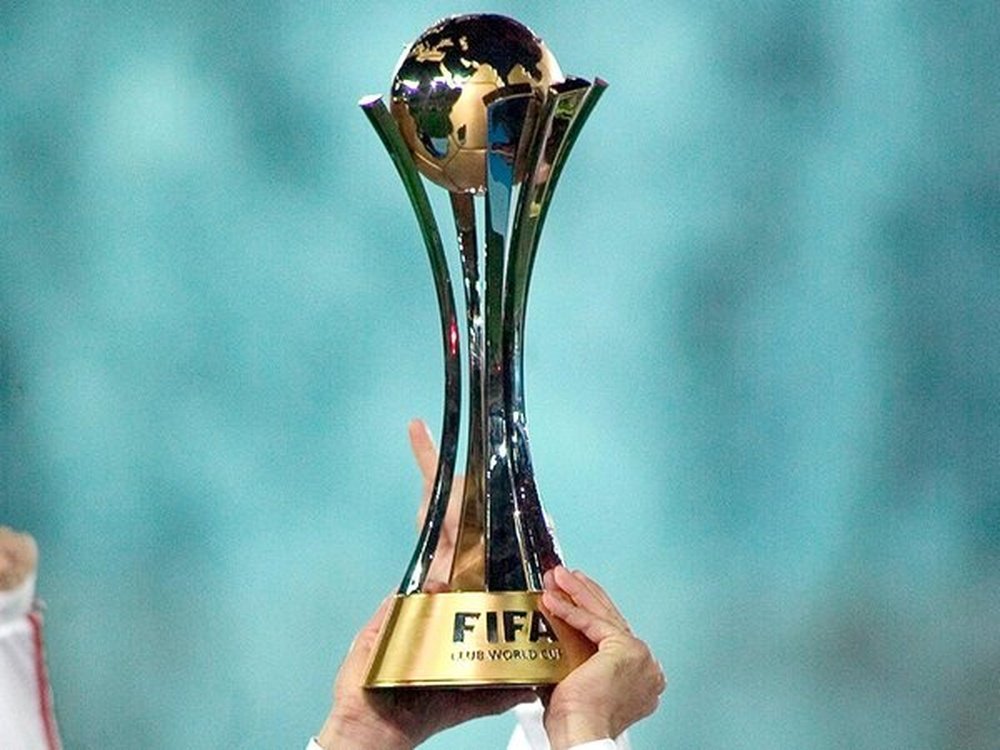 Le trophée le plus désiré pour les clubs, le Mondial des clubs. Twitter