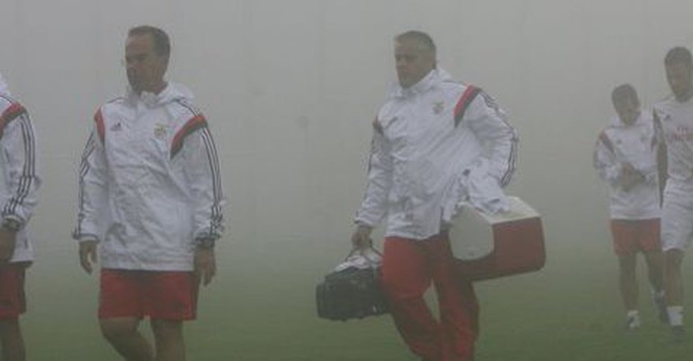 El Uniao de Madeira-Benfica es suspendido por la densa niebla. Twitter