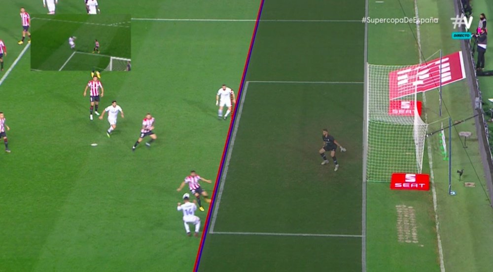 Benzema pulled one back for Real Madrid with the help of VAR. Screenshot/Vamos