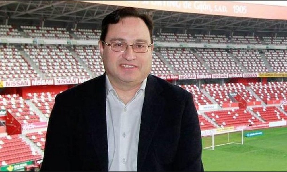 Javier Fernández asumirá el cargo 19 años después de que lo dejase su padre. EFE
