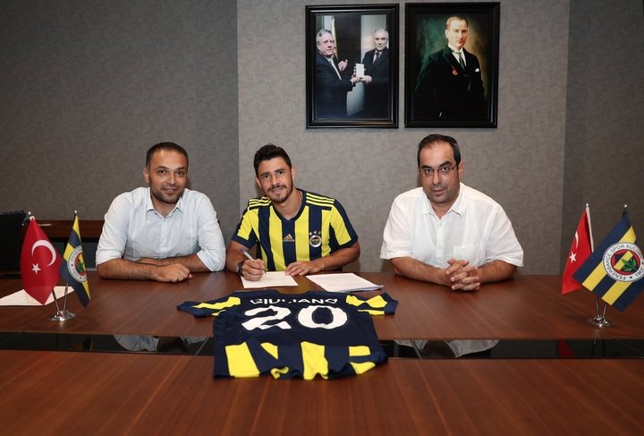 Giuliano, nuevo jugador del Fenerbahçe hasta 2021