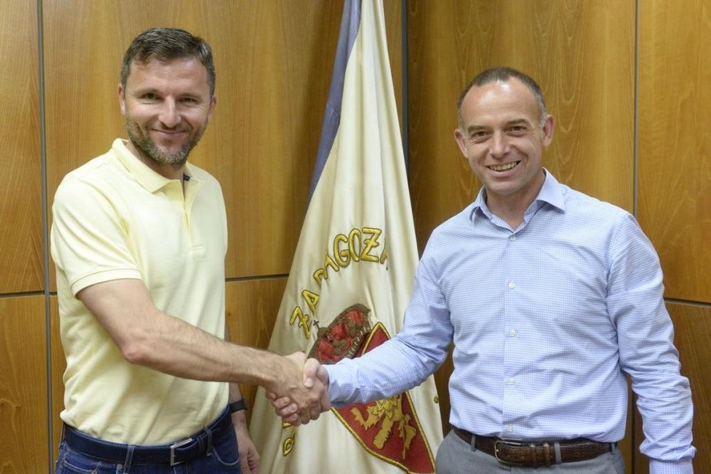 Arantegui prometió la llegada de un defensa. RealZaragoza