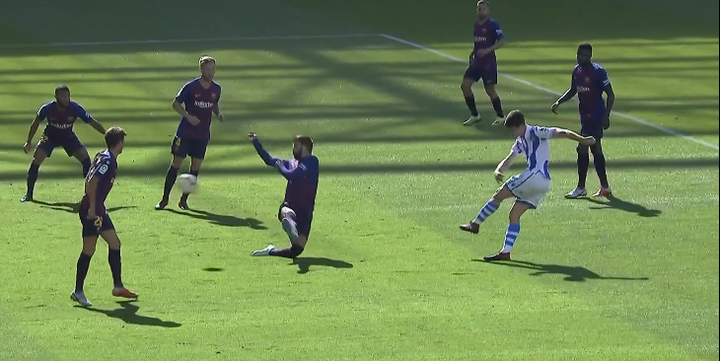 Real Sociedad took the lead against Barcelona with a great finish