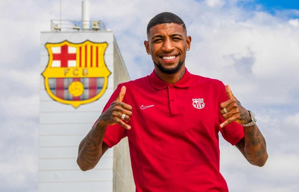 Emerson chegou no Barcelona. Twitter/FCBarcelona