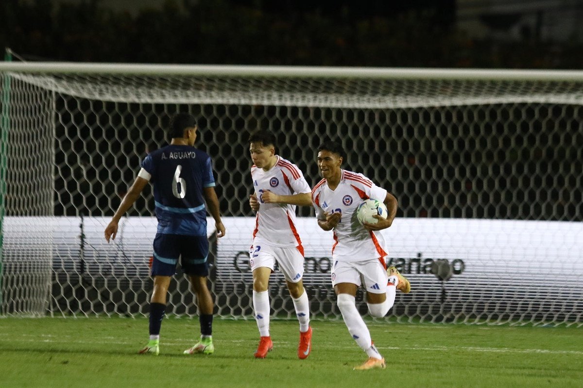 Uruguay, Paraguay y Chile definieron su orden en el grupo tras la primera fase del Sudamericano Sub 20. Los 3 equipos esperan ya a Argentina, Colombia y Brasil.