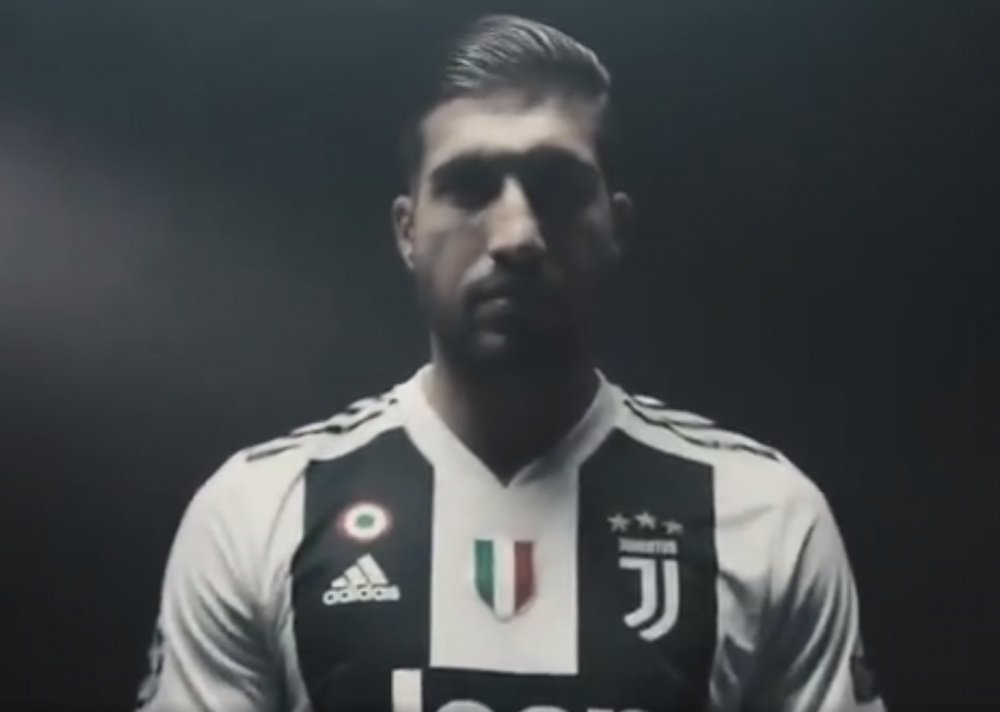 Emre Can rejoint la Juve. Twitter/JuventusFC