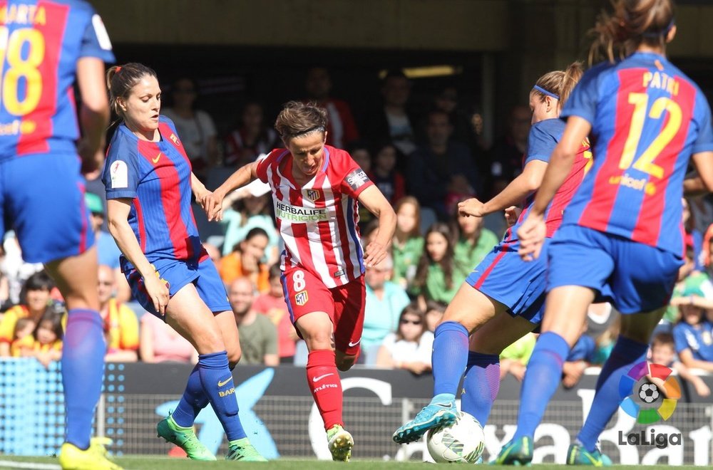 El Atleti y el Barça Femenino se juegan hoy el liderato en Madrid. LaLiga