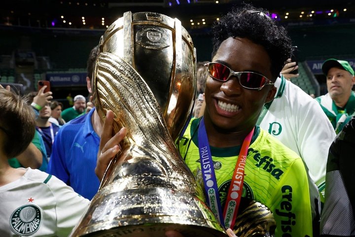 17-year-old Endrick lifts 5th trophy with Palmeiras before heading to Madrid