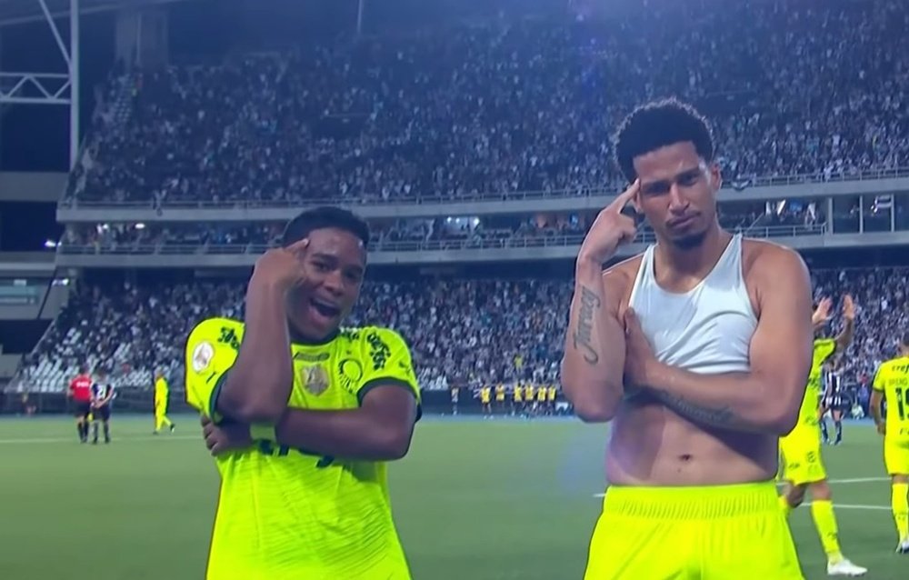 Endrick (L) will join Real Madrid next year. Screenshot/NossoFutebol