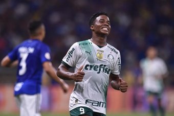 Brazilian forward Endrick will be out of action for four weeks due to a thigh oedema he has been suffering since the international break. The Palmeiras striker forced his performance for the Paulista final return leg and will miss his team's next six games.