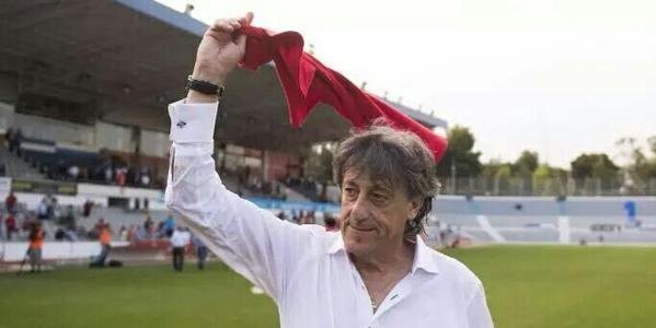 Enrique Martín, técnico del Osasuna. Twitter.