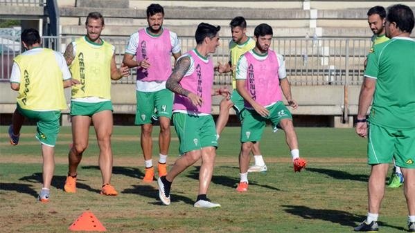 Córdoba quiere reconciliarse con su afición ante Alcorcón mermado en defensa