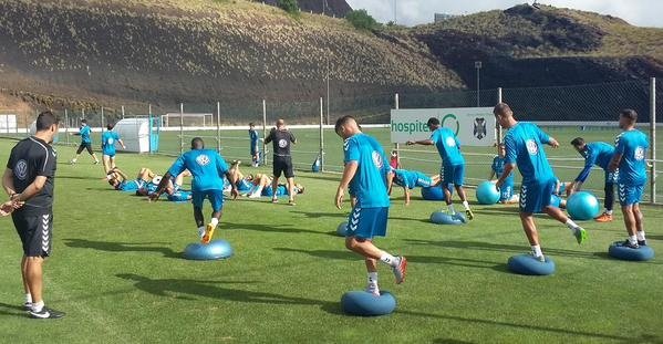 El Tenerife tendrá ocho sesiones de entrenamiento antes del próximo partido de liga