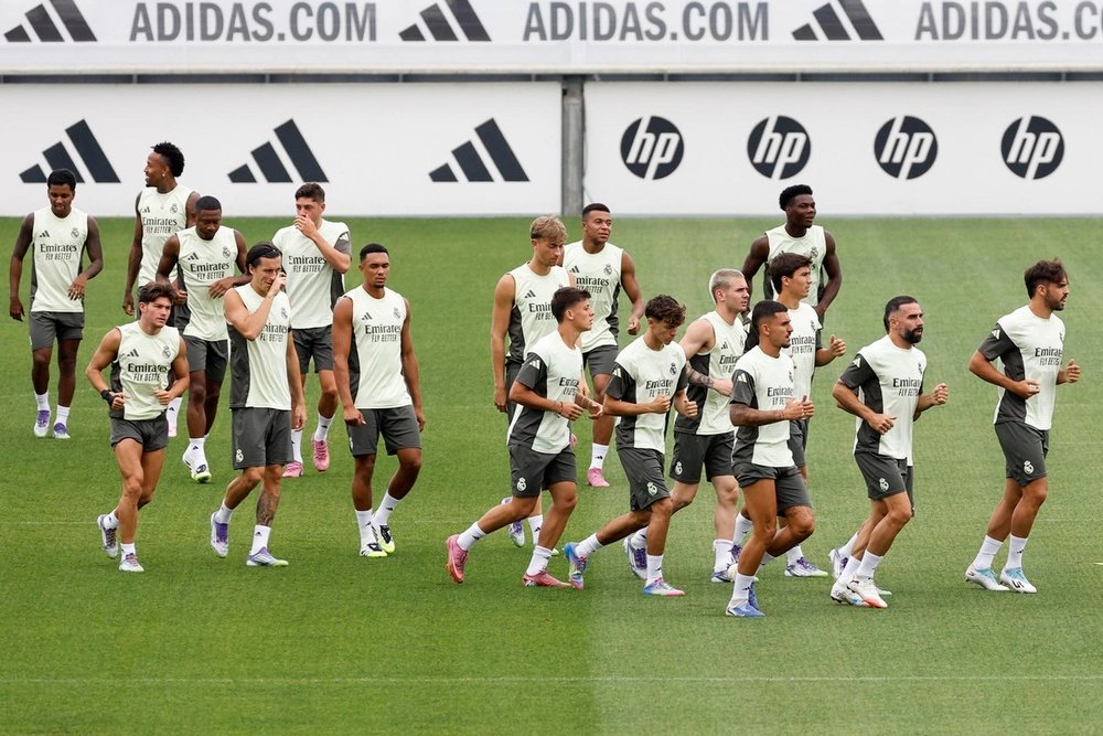 Xabi welcomes back several international players after the break. EFE