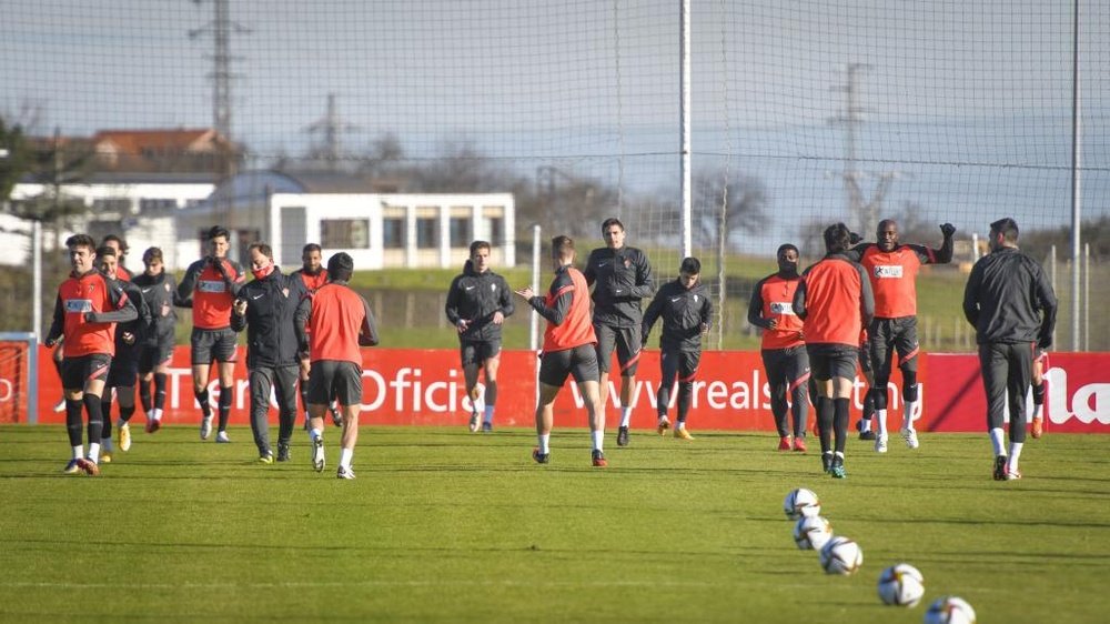 Recuperación del Sporting con la cabeza puesta ya en Zaragoza. Twitter/RealSporting