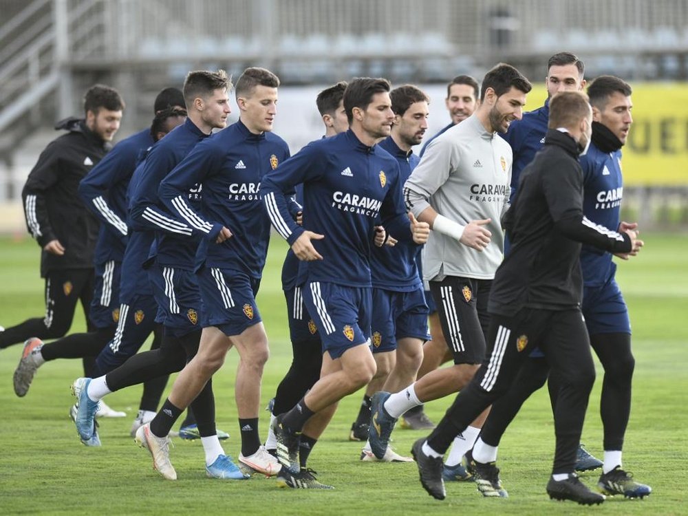 Los canteranos Luis Carbonell y Guillermo Acín trabajarán con el primer equipo. Twitter/RealZaragoza