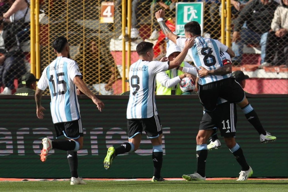 Ni la altura puede frenar a una Argentina sin Messi. EFE/LuisGandarillas