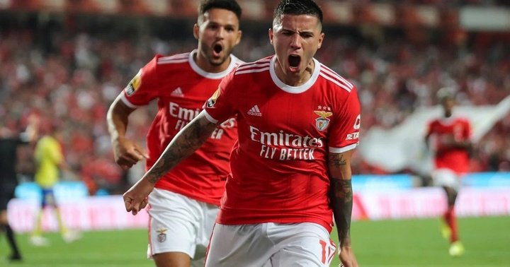 Enzo Fernandez resterà al Benfica