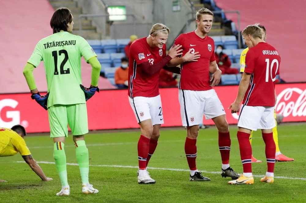 Ajer juega en Noruega con Haaland y Odegaard. EFE