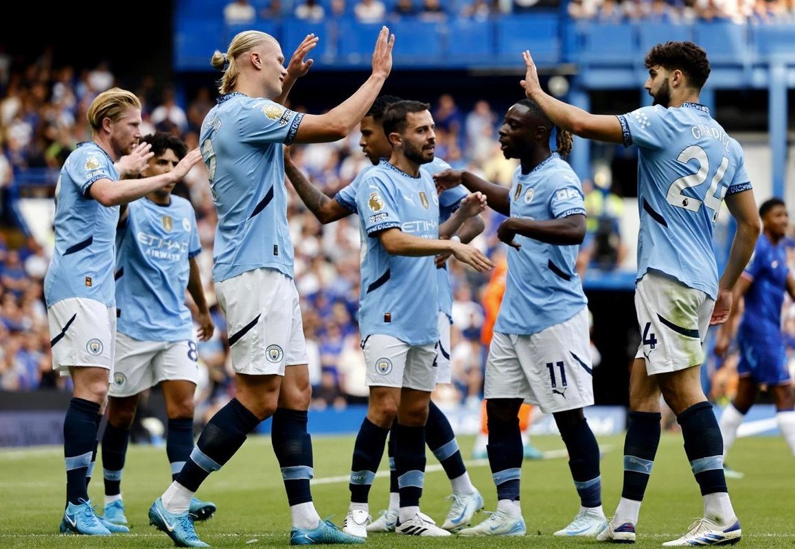 Haaland's first-half opener gave Man City lead over Chelsea on Sunday. EFE